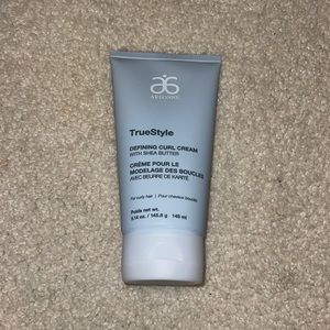 Arbonne True Style Defining Curl Cream